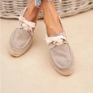 Manebi NWB Hamptons Taupe Suede Leather Ribbon Tie Slip On Casual Boat Shoes